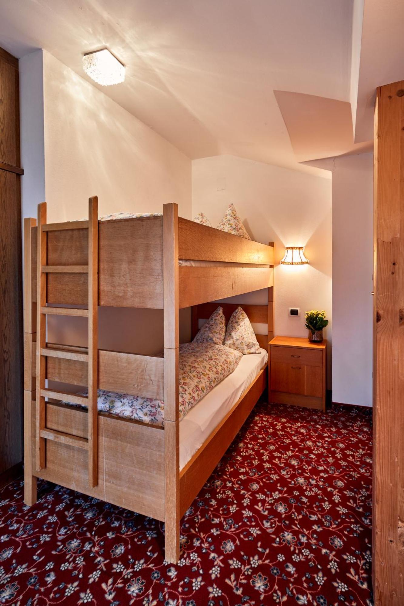 Ferienpension Zummüllerhof Natz-Schabs Zimmer foto
