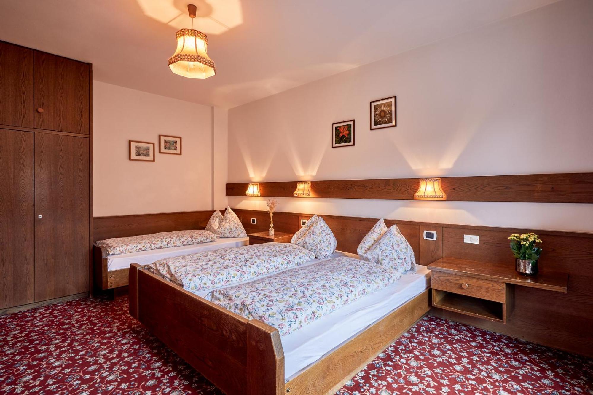 Ferienpension Zummüllerhof Natz-Schabs Zimmer foto